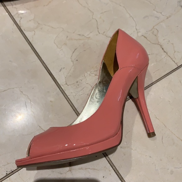 GUESS Barbie pink heels - Picture 2 of 4